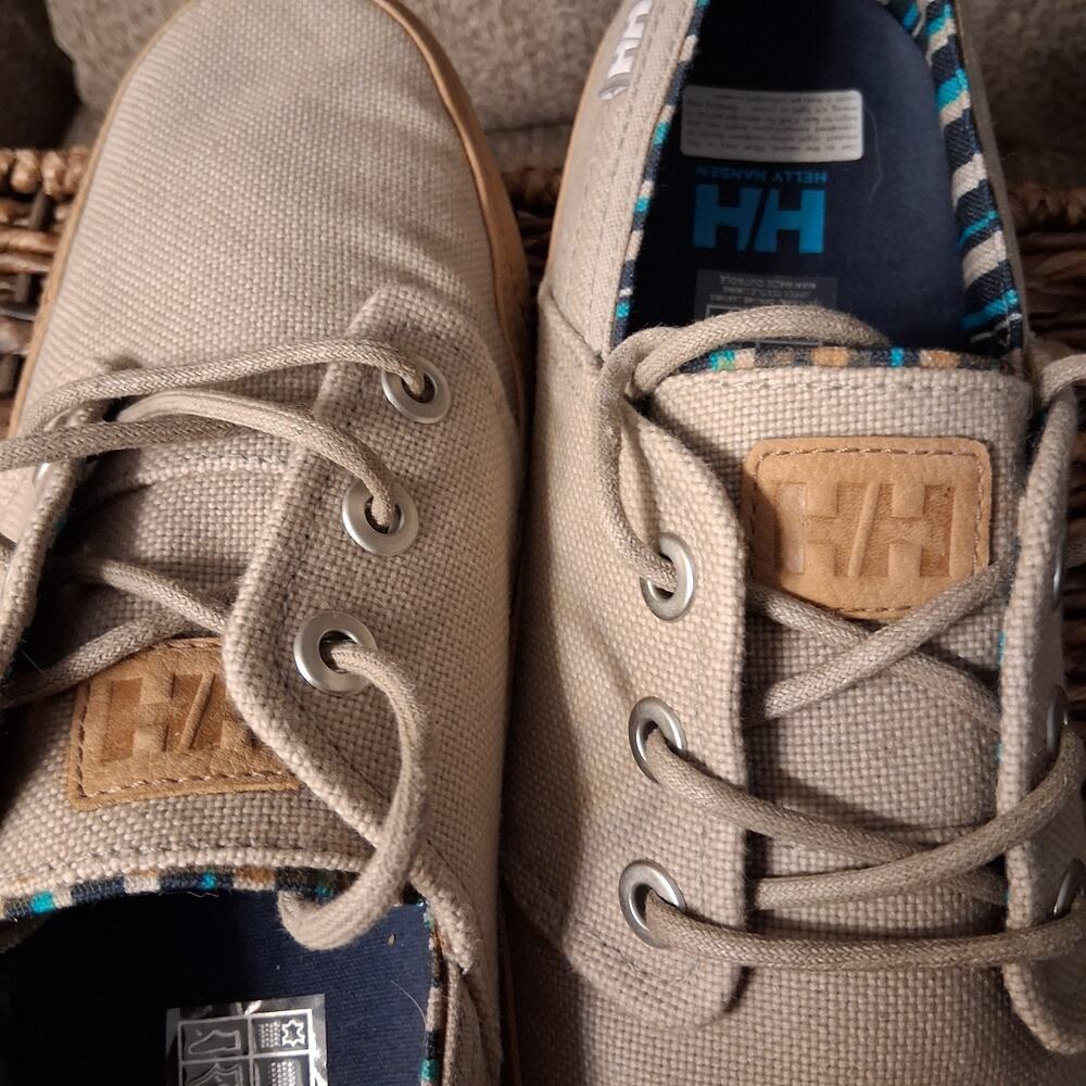 Helly Hansen Mens Canvas Deck Shoes Khaki/Tan size 9 World Of Sailing